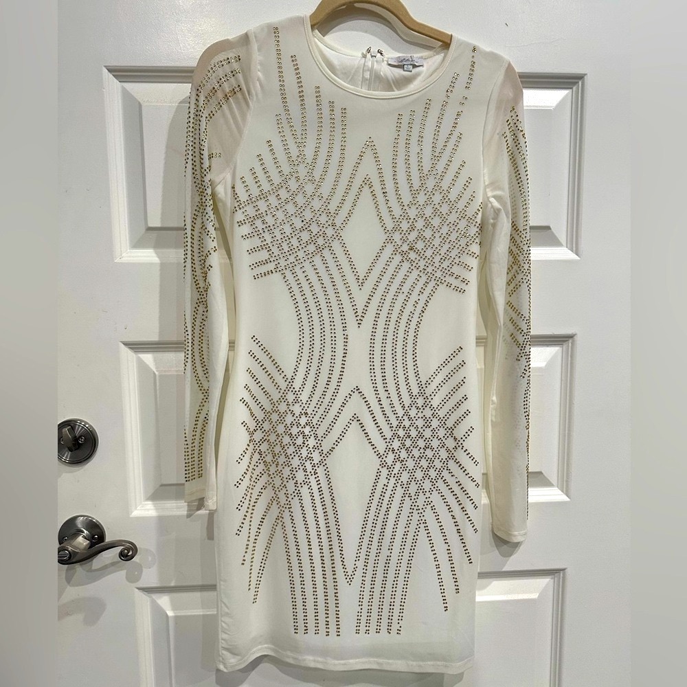 Elegant White body formed Studded Cocktail Dress